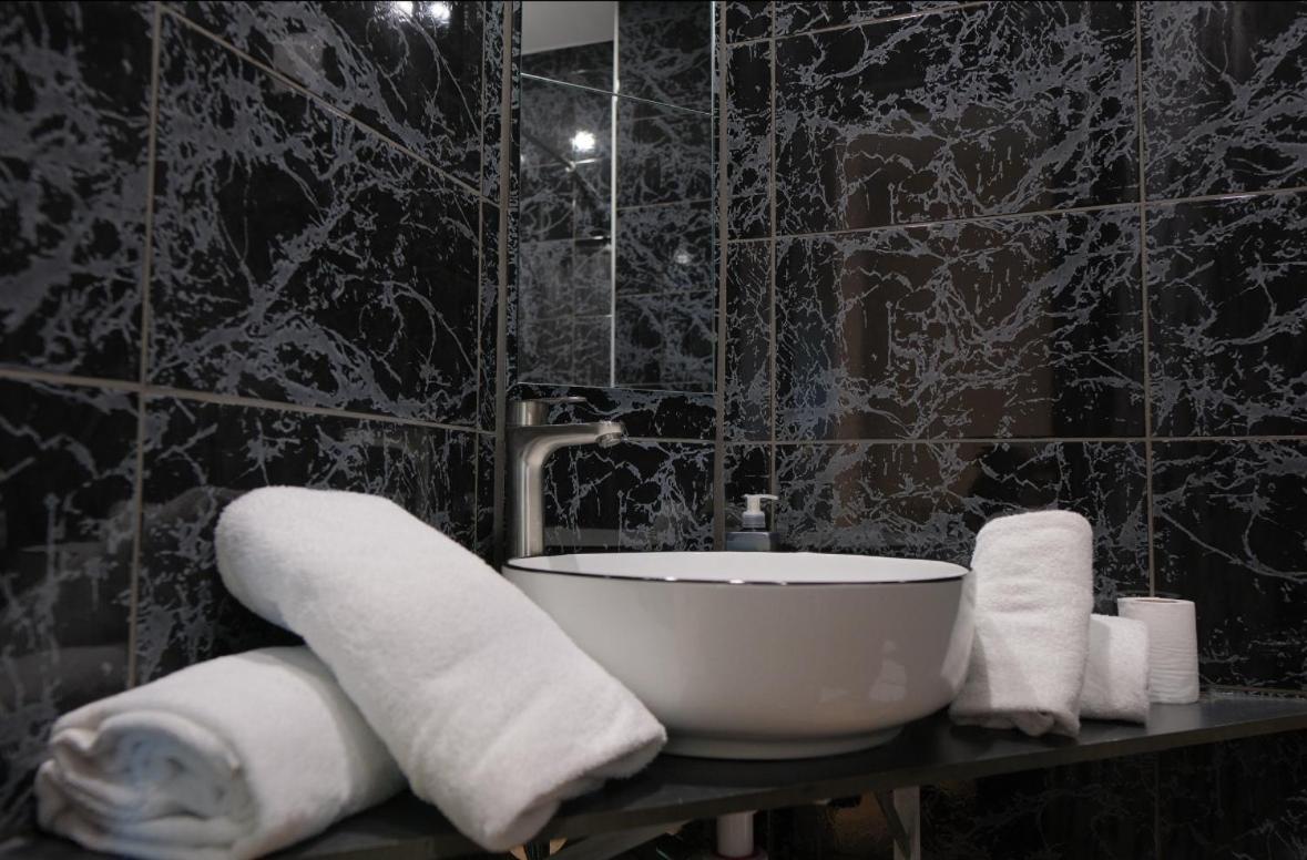 Hotel Le Gambetta ベルジュラック エクステリア 写真