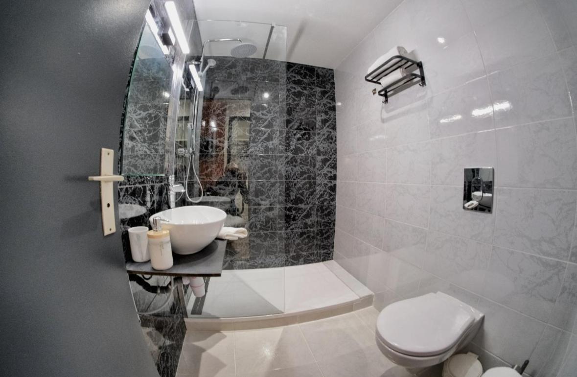 Hotel Le Gambetta ベルジュラック エクステリア 写真